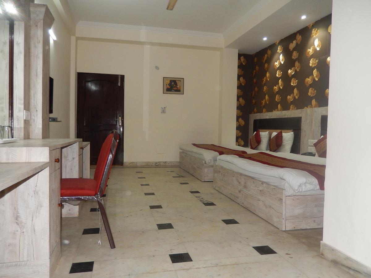 A Orchid Garden Guest house New Delhi